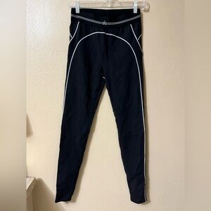 ALO Yoga Black Leggings with White Accents